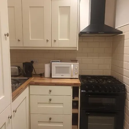 Charming Country Homestead *